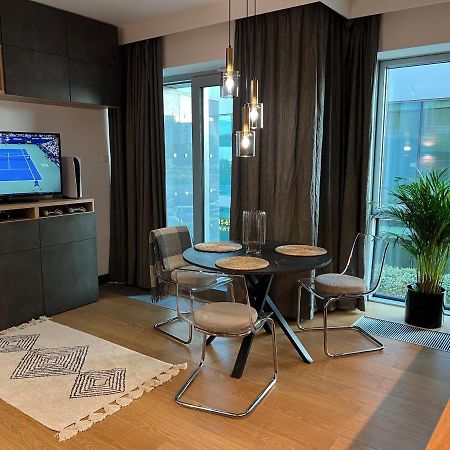 Modern Vero Apartments Yacht Park กดิเนีย ภายนอก รูปภาพ